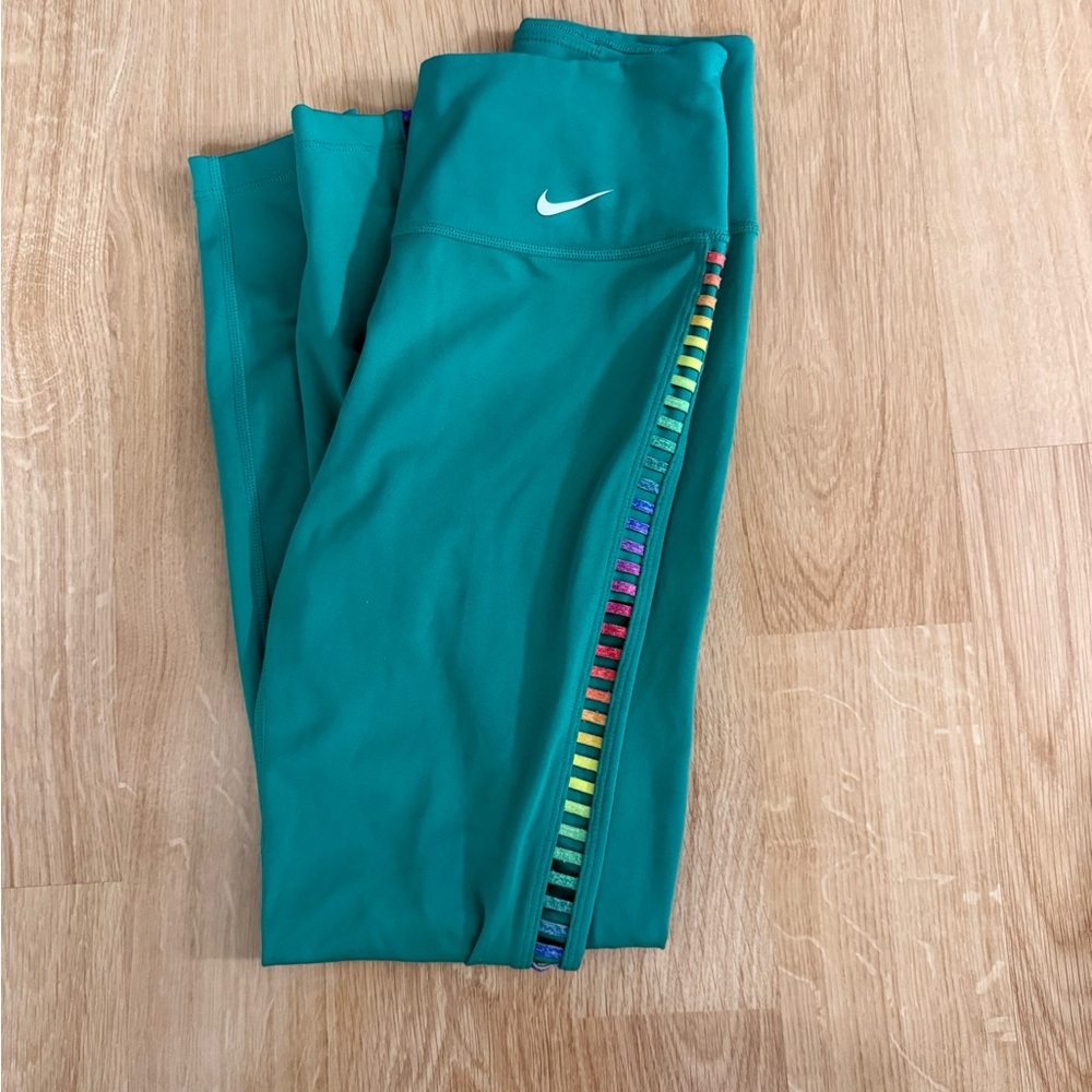 Nike Leggings with Colorful Stripe